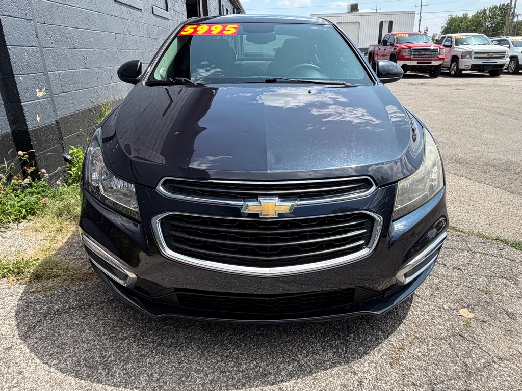 Photo 4 of this CHEVROLET CRUZE LIMITED