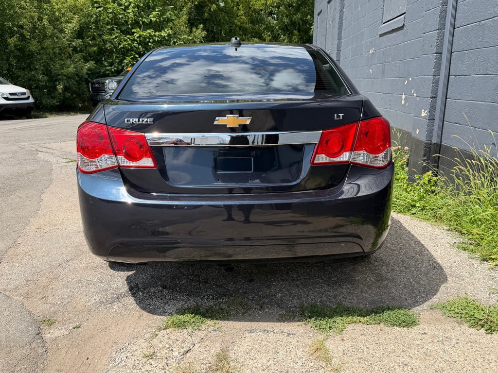Photo 5 of this CHEVROLET CRUZE LIMITED