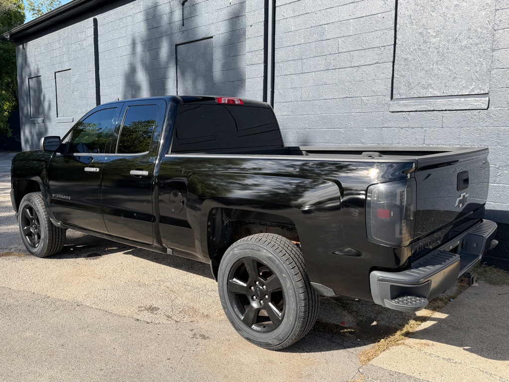 Photo 7 of this CHEVROLET SILVERADO 1500
