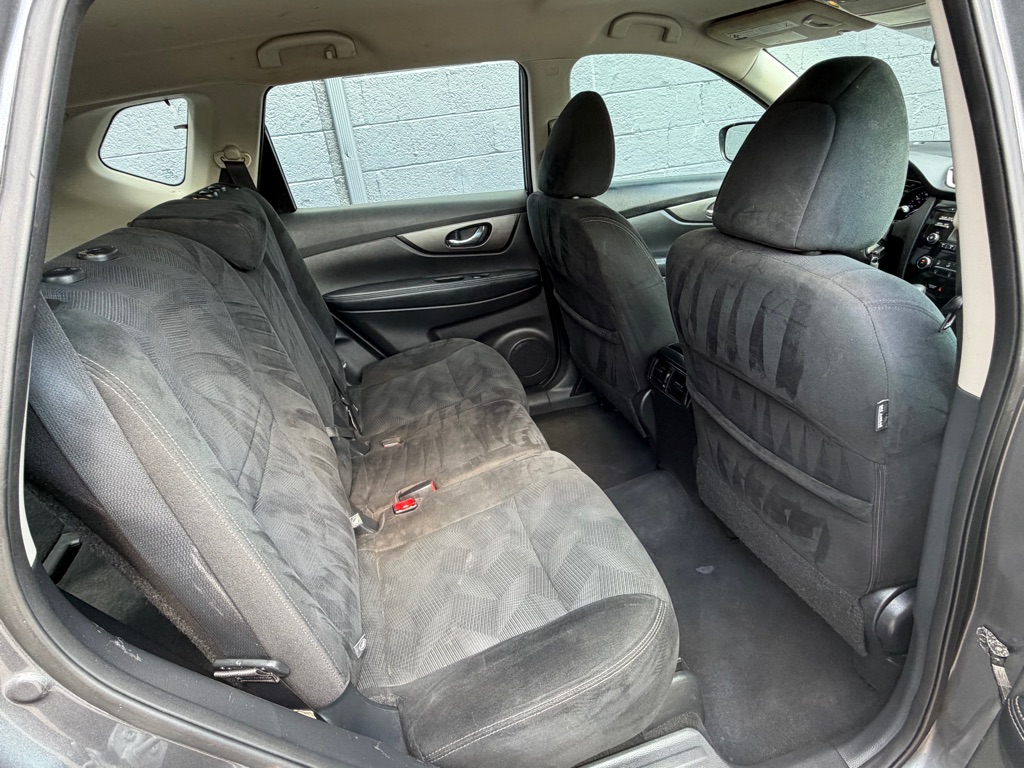 Photo 9 of this NISSAN ROGUE