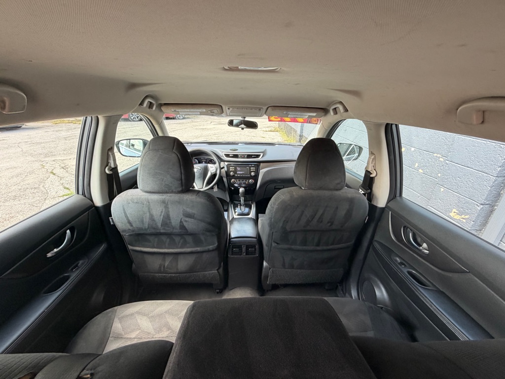 Photo 10 of this NISSAN ROGUE