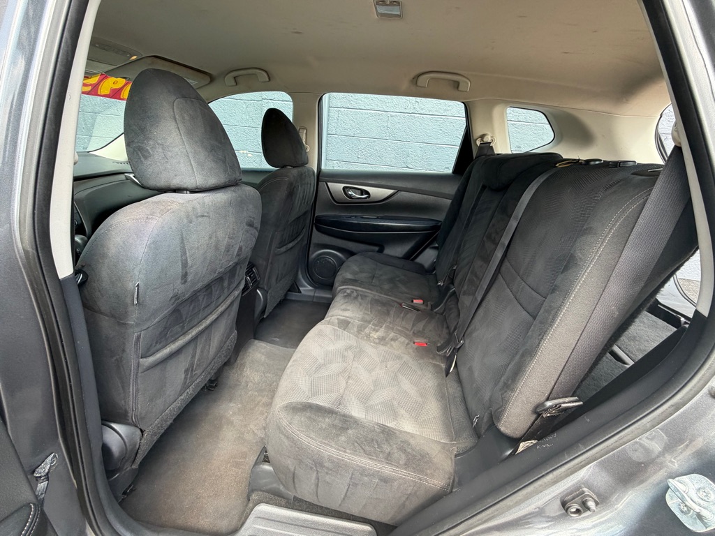 Photo 7 of this NISSAN ROGUE