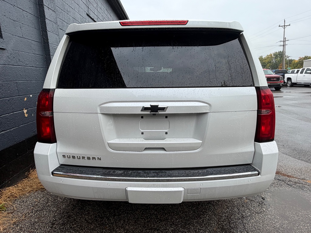 Photo 7 of this CHEVROLET SUBURBAN