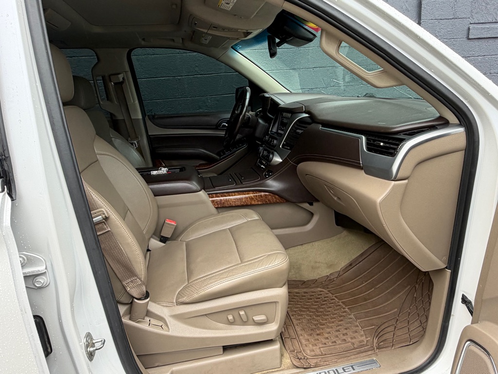 Photo 9 of this CHEVROLET SUBURBAN