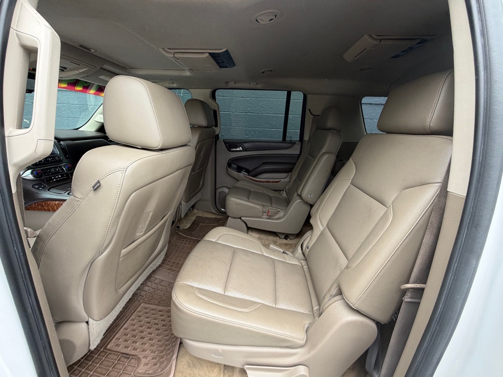 Photo 12 of this CHEVROLET SUBURBAN