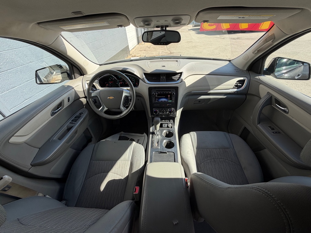 Photo 13 of this CHEVROLET TRAVERSE