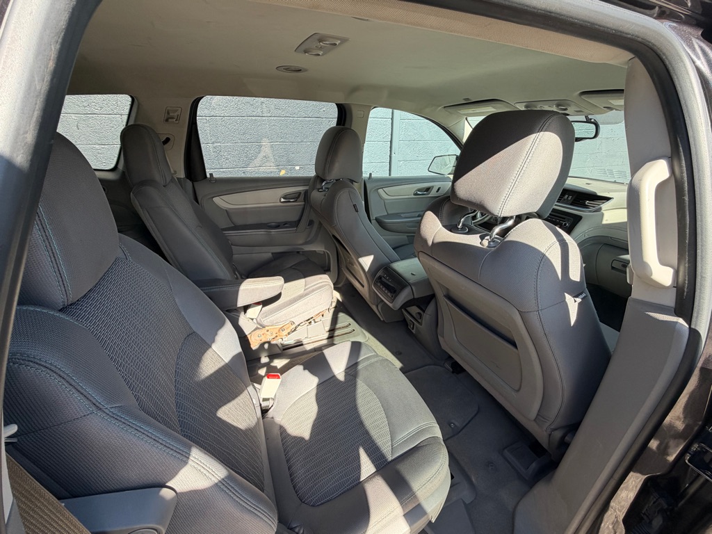 Photo 11 of this CHEVROLET TRAVERSE