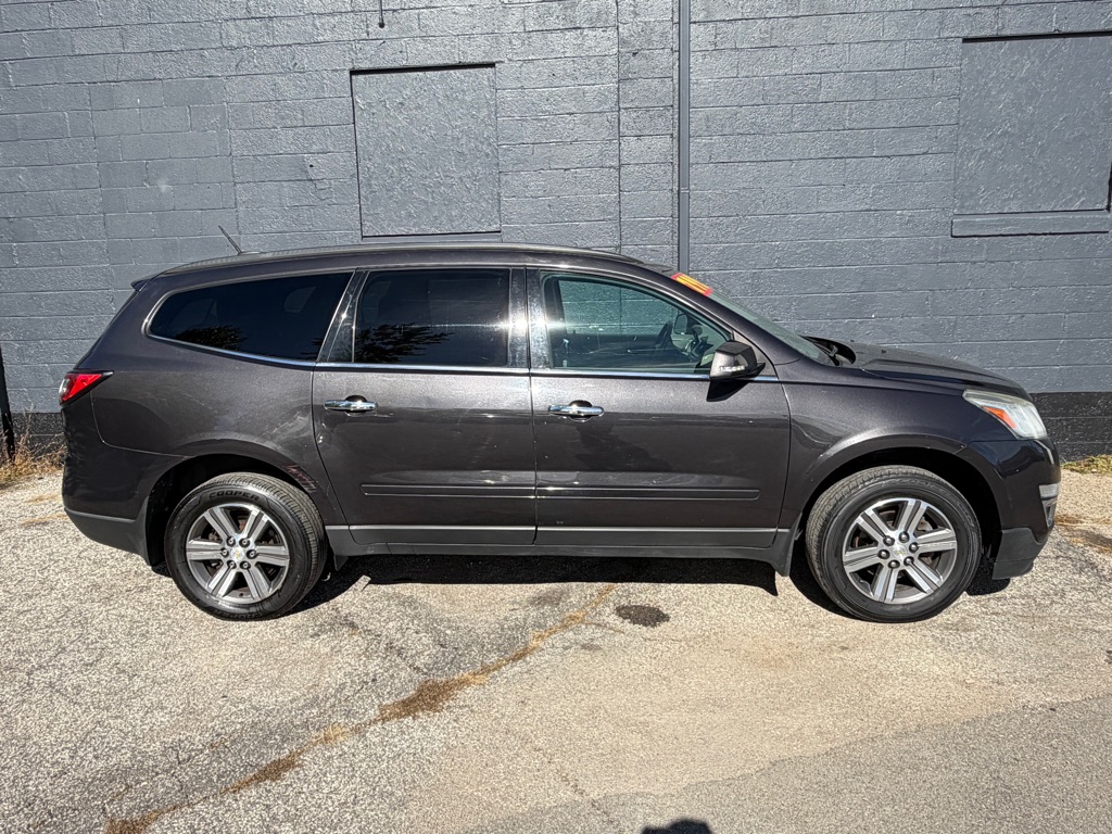 Photo 6 of this CHEVROLET TRAVERSE