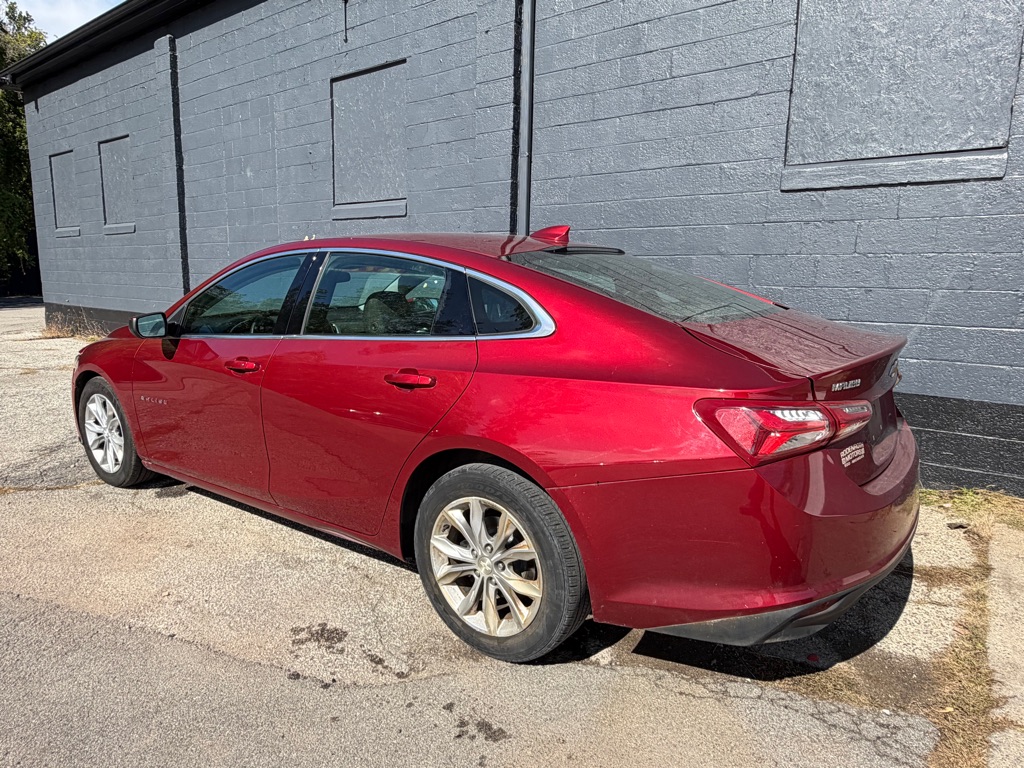 Photo 8 of this CHEVROLET MALIBU