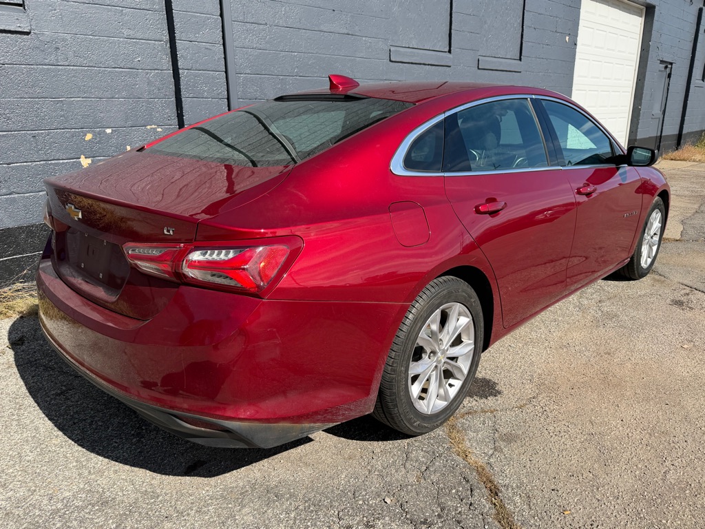Photo 7 of this CHEVROLET MALIBU