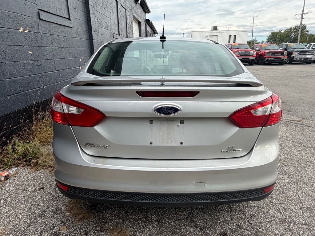 Photo 6 of this FORD FOCUS