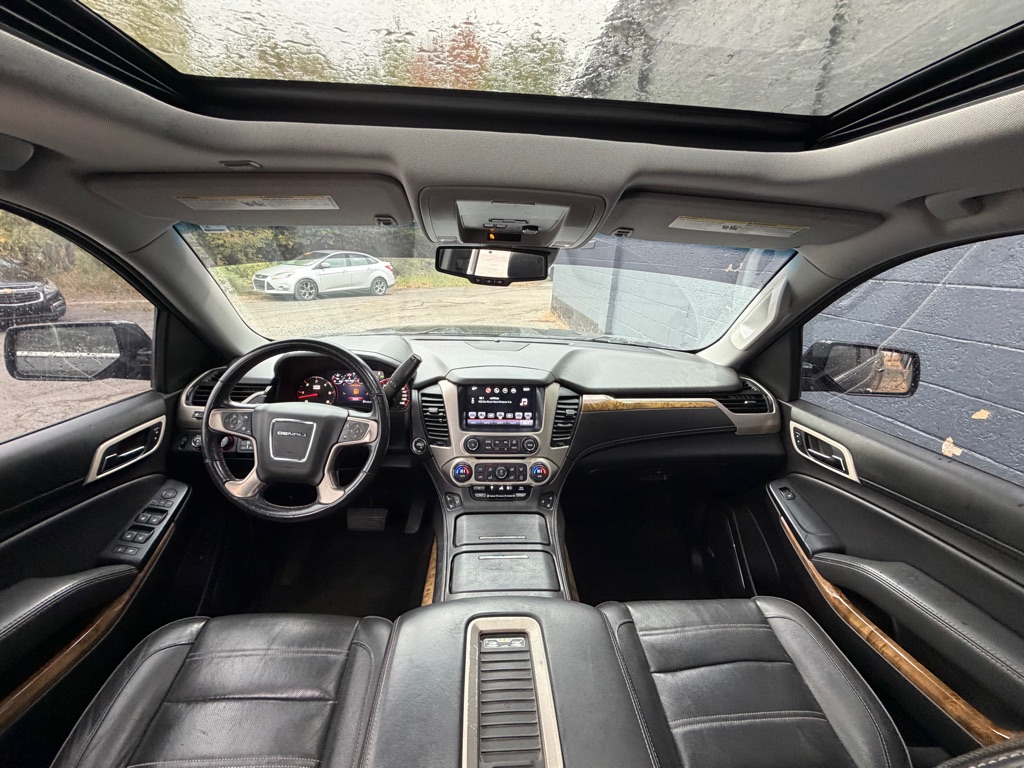 Photo 6 of this GMC YUKON
