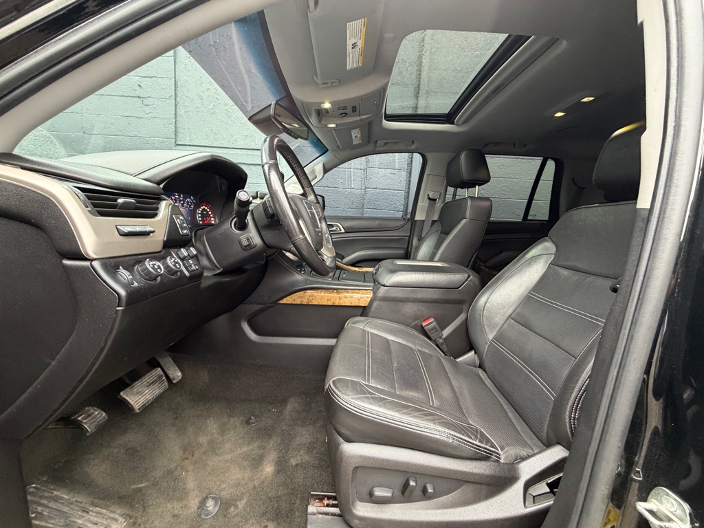 Photo 7 of this GMC YUKON