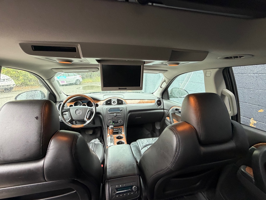 Photo 16 of this BUICK ENCLAVE