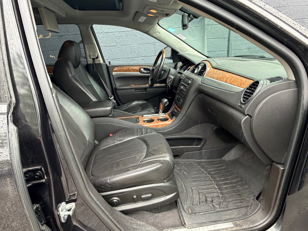 Photo 13 of this BUICK ENCLAVE