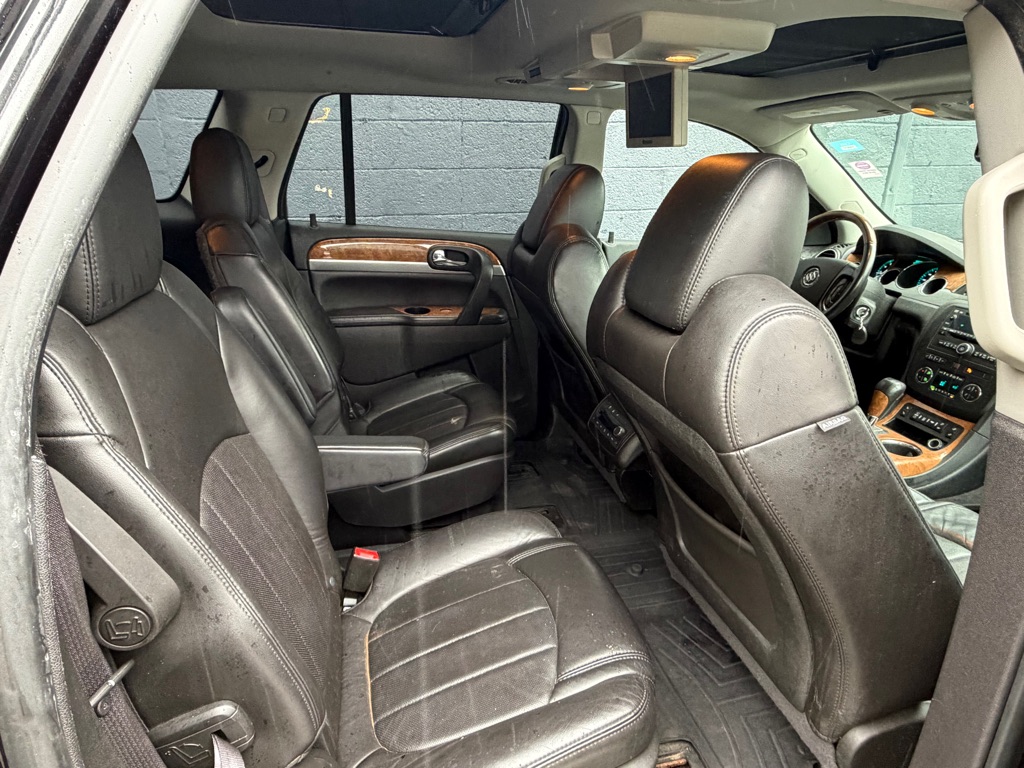 Photo 14 of this BUICK ENCLAVE