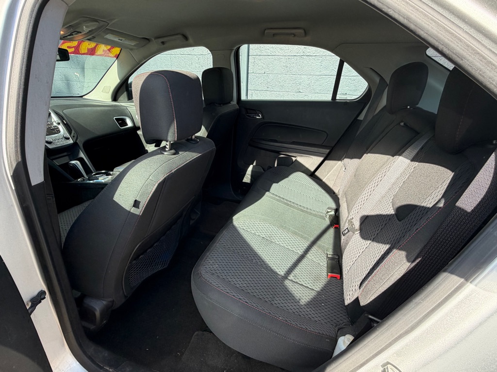 Photo 12 of this CHEVROLET EQUINOX