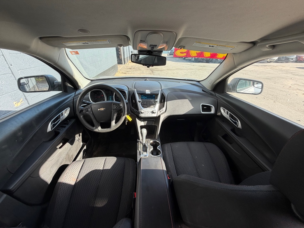 Photo 13 of this CHEVROLET EQUINOX