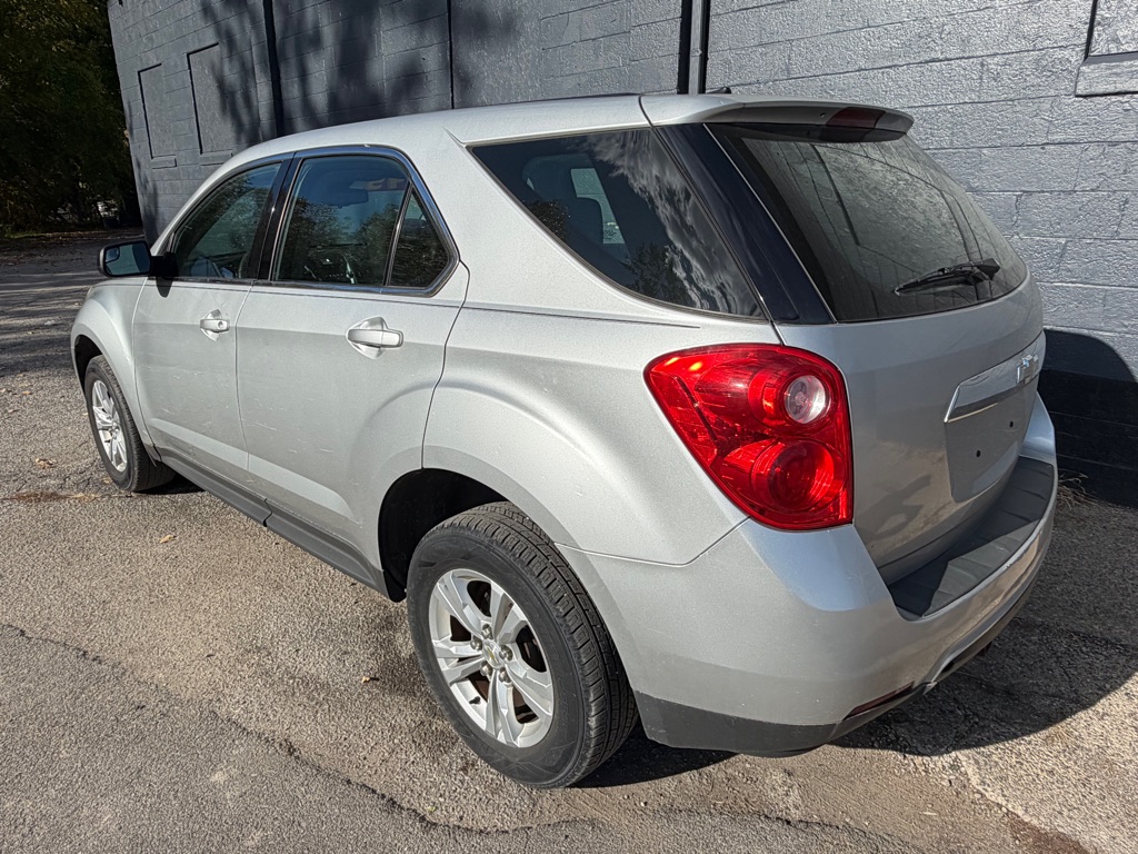 Photo 4 of this CHEVROLET EQUINOX