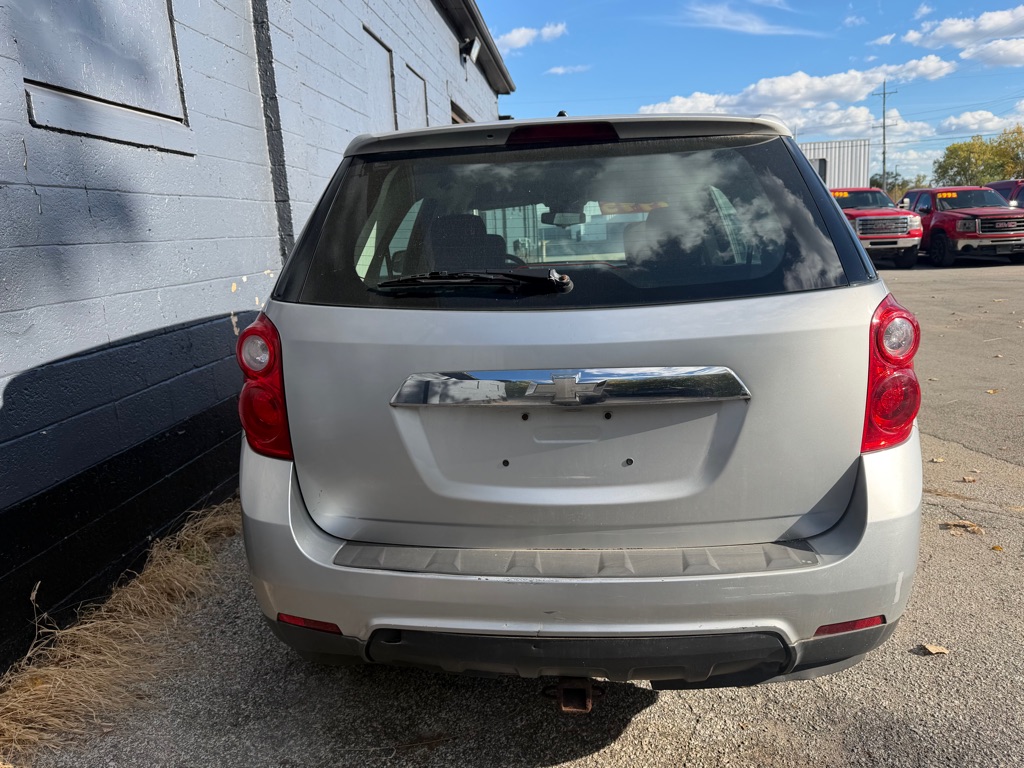 Photo 7 of this CHEVROLET EQUINOX