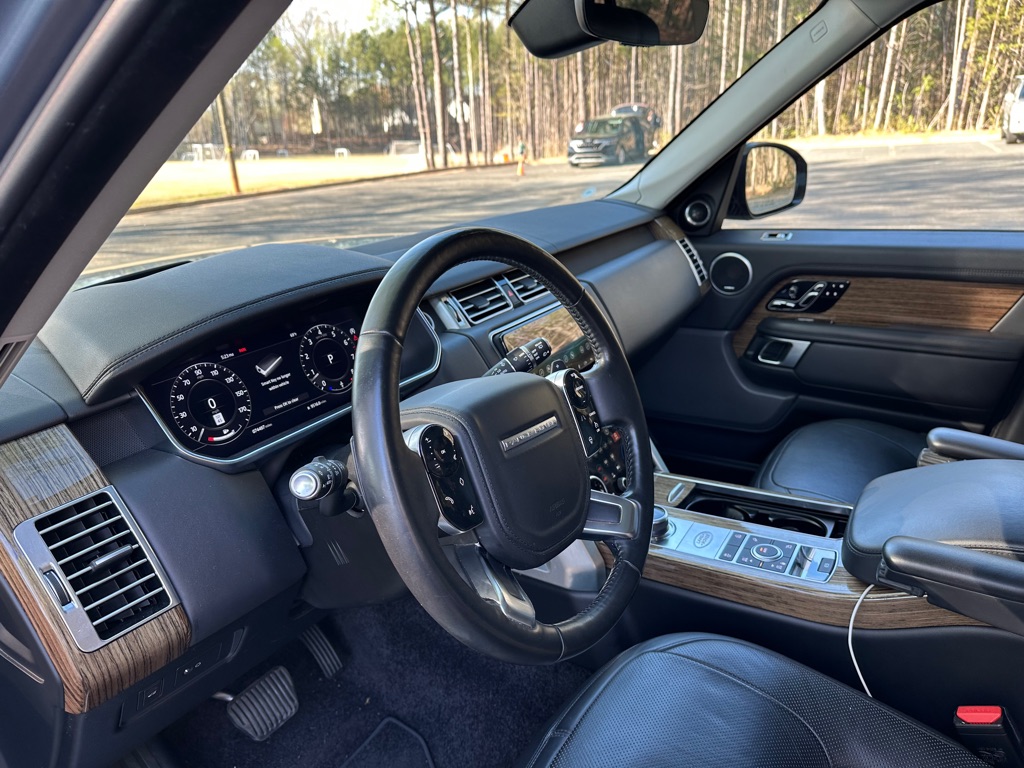 Photo 13 of this LAND ROVER RANGE ROVER