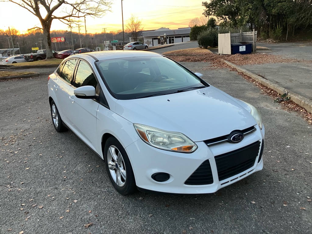 Photo 2 of this FORD FOCUS