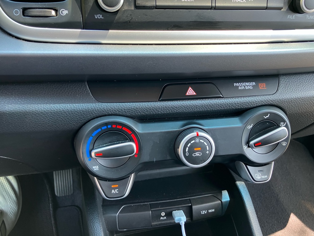 Photo 9 of this KIA RIO