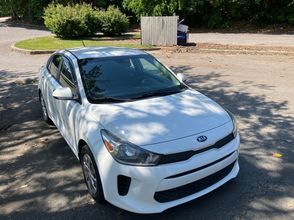 Photo 2 of this KIA RIO