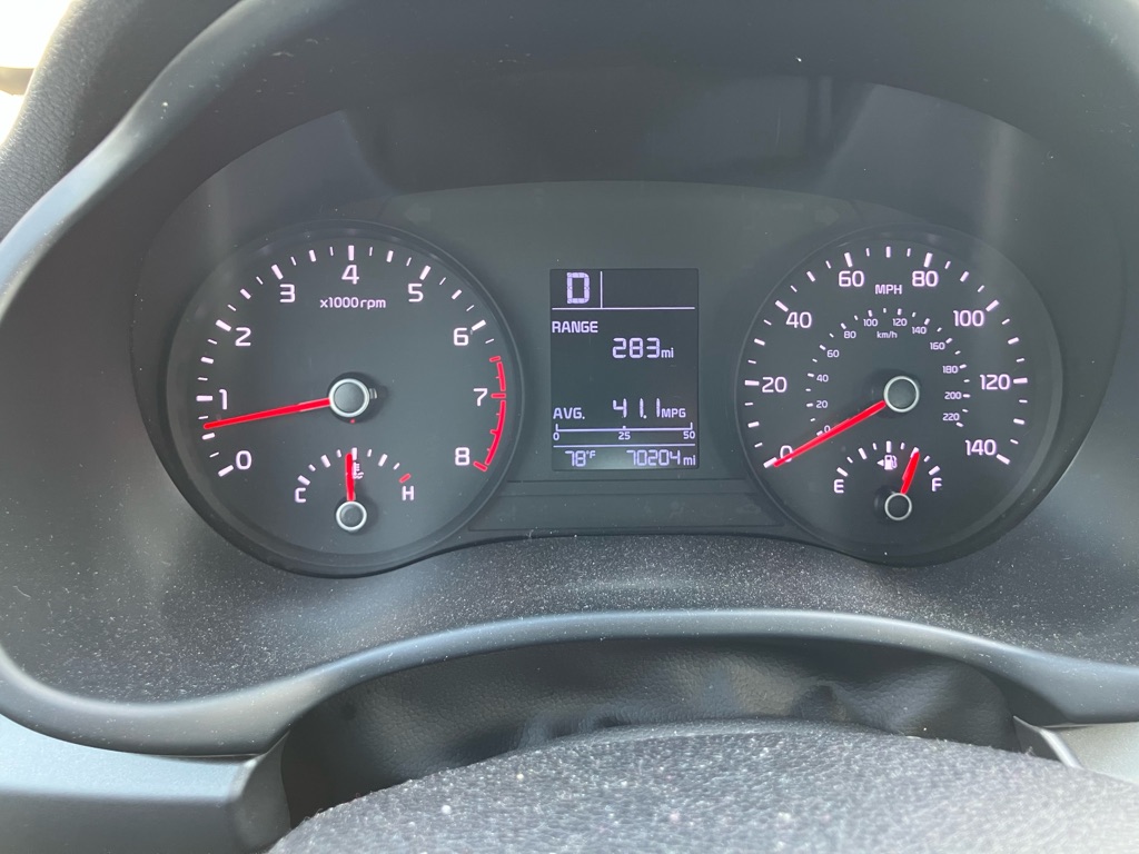 Photo 18 of this KIA RIO