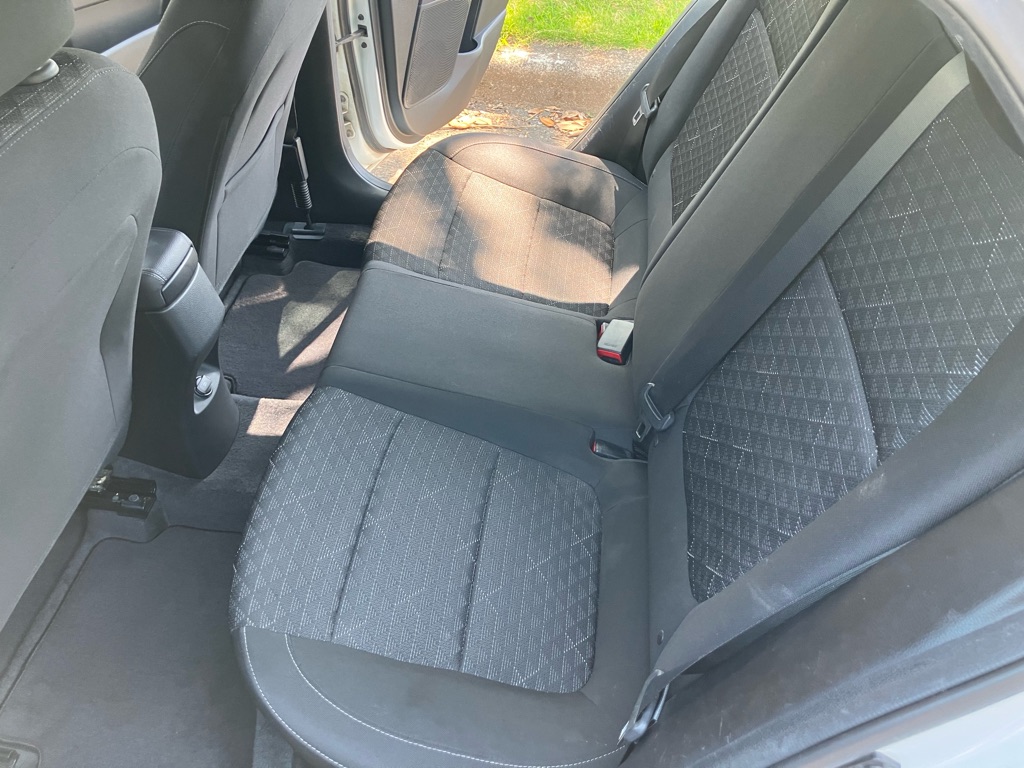Photo 10 of this KIA RIO