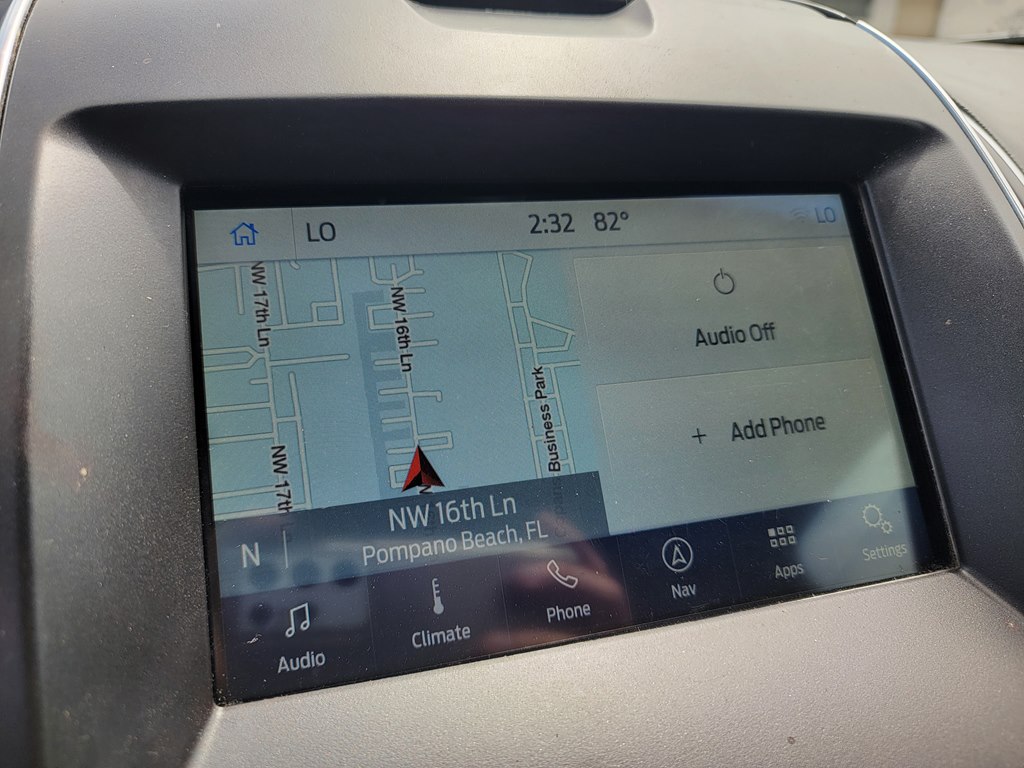 Photo 14 of this FORD EDGE