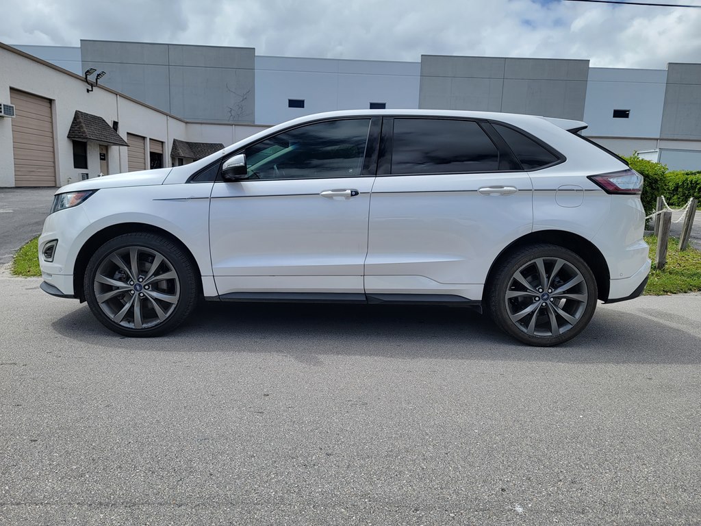 Photo 6 of this FORD EDGE