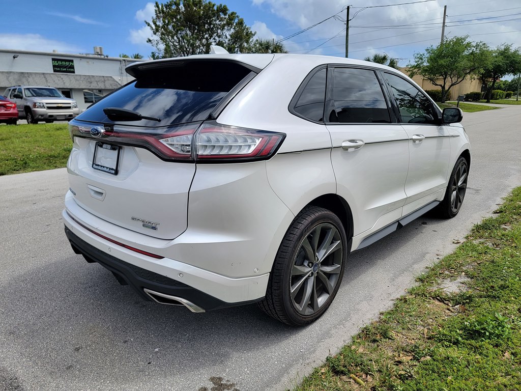 Photo 5 of this FORD EDGE