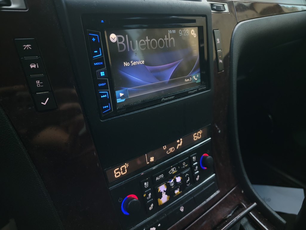 Photo 14 of this CADILLAC ESCALADE