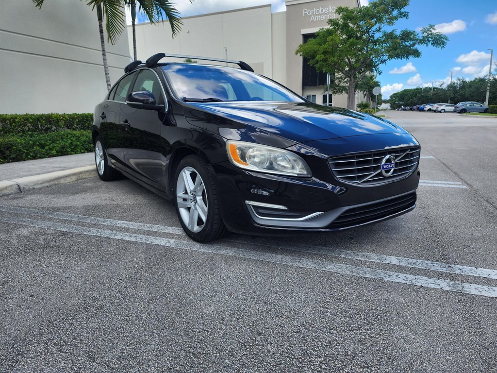 Photo 3 of this VOLVO S60