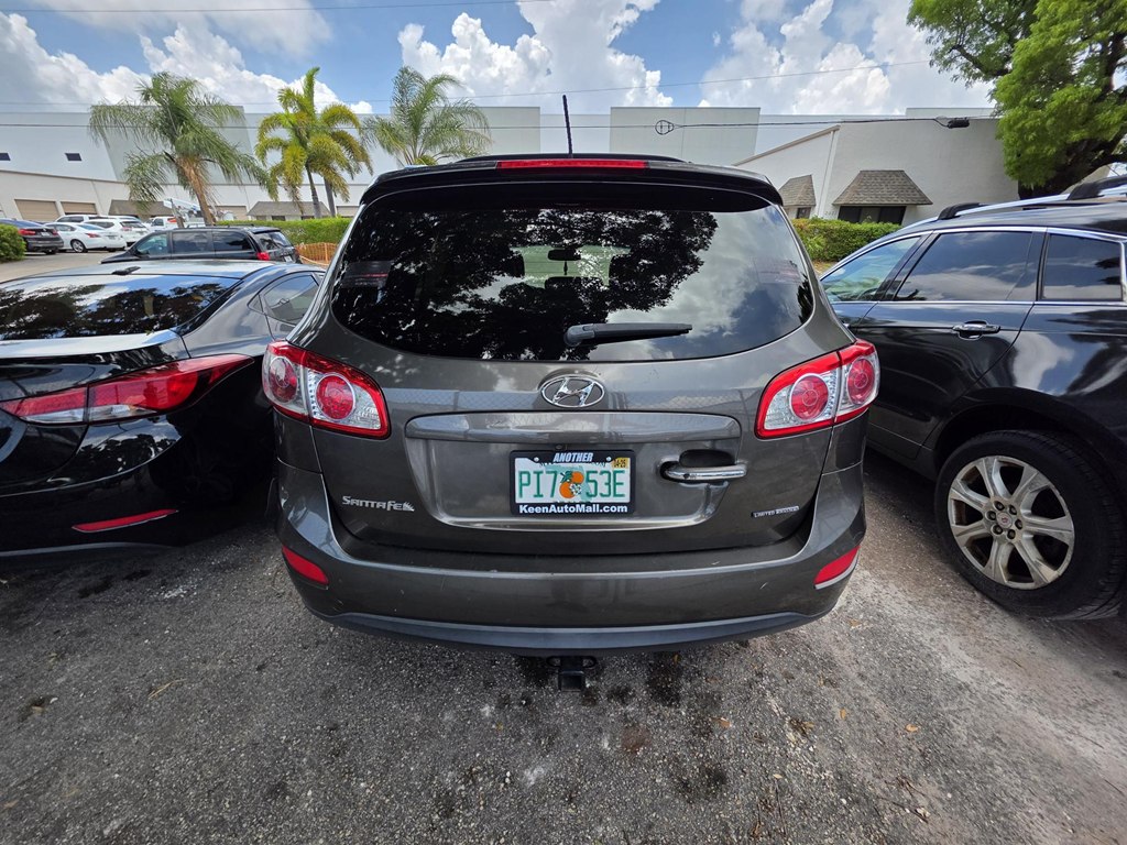 Photo 5 of this HYUNDAI SANTA FE