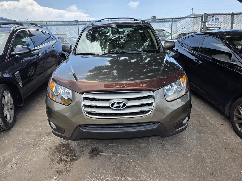 Photo 2 of this HYUNDAI SANTA FE
