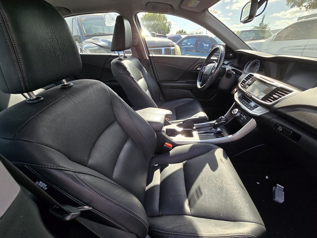 Photo 10 of this HONDA ACCORD