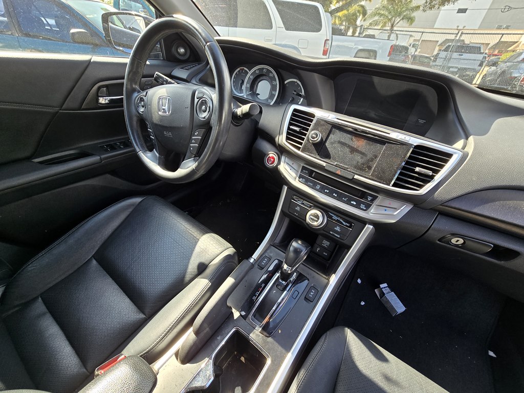 Photo 8 of this HONDA ACCORD