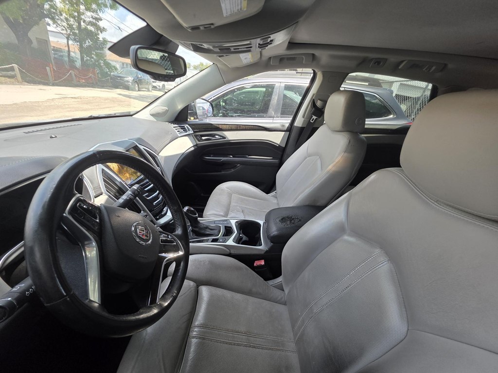 Photo 5 of this CADILLAC SRX