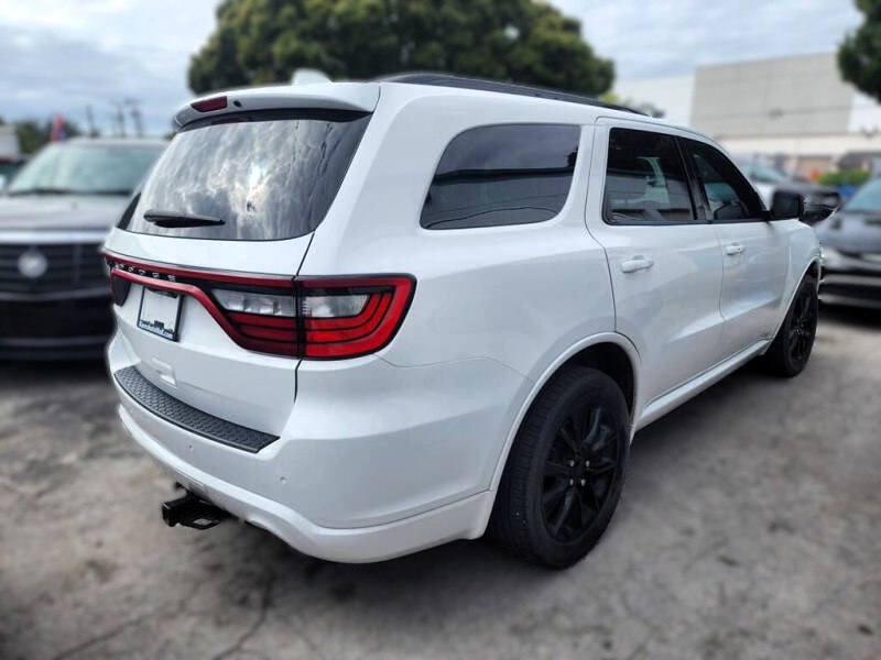 Photo 2 of this DODGE DURANGO