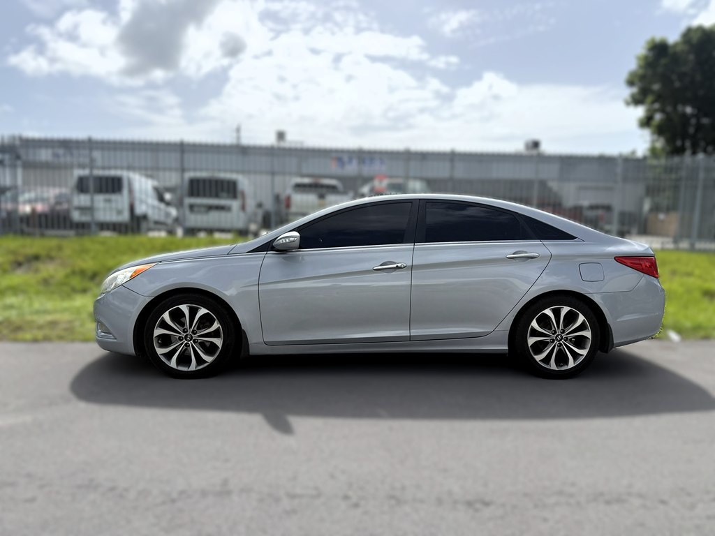 Photo 4 of this HYUNDAI SONATA