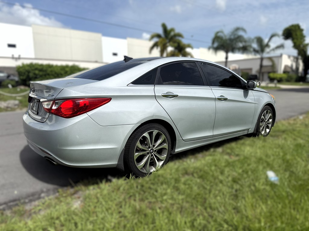 Photo 6 of this HYUNDAI SONATA