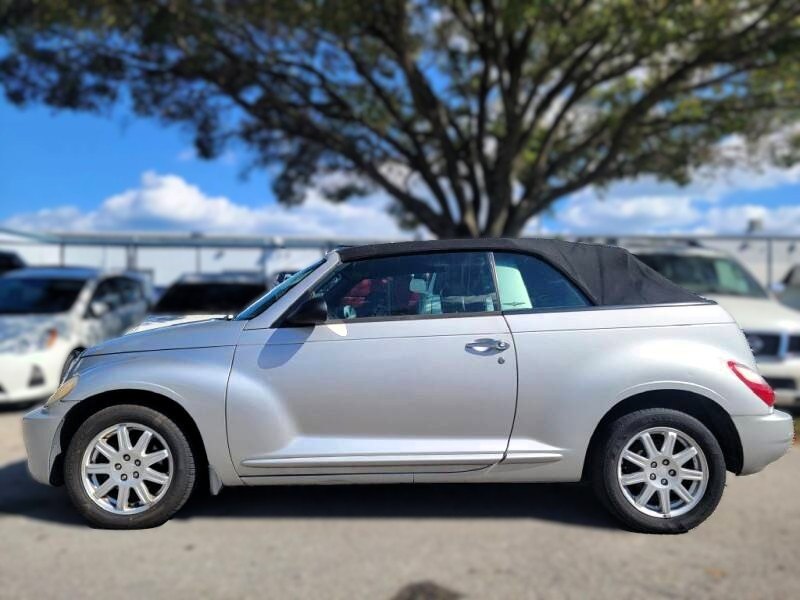 Photo 7 of this CHRYSLER PT CRUISER