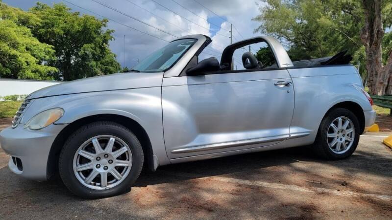 Photo 2 of this CHRYSLER PT CRUISER