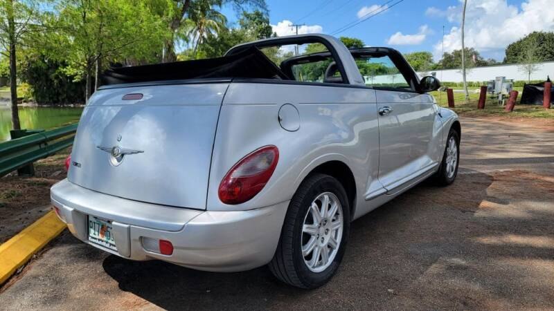 Photo 4 of this CHRYSLER PT CRUISER