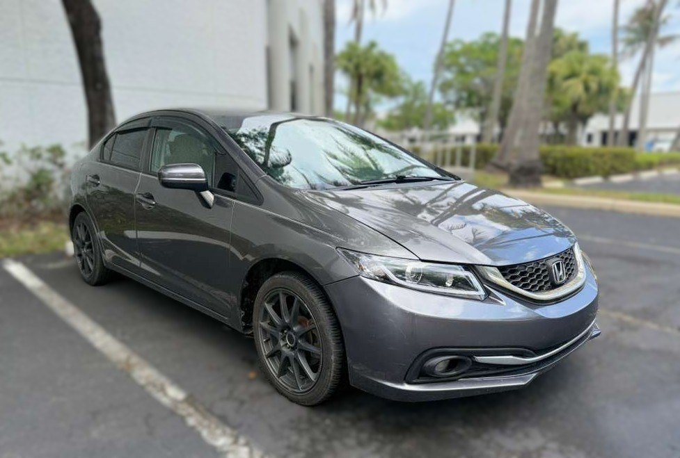 Photo 13 of this HONDA CIVIC
