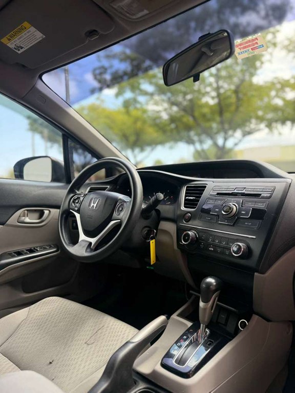 Photo 18 of this HONDA CIVIC