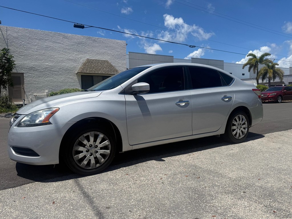 Photo 2 of this NISSAN SENTRA
