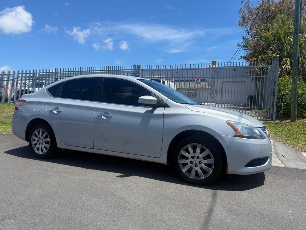 Photo 6 of this NISSAN SENTRA